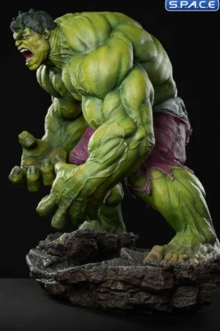 Hulk Premium Format Figure