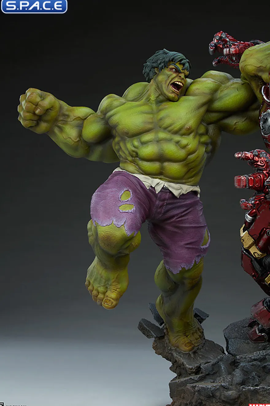 Hulk vs. Hulkbuster Maquette