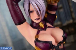 Ivy Statue