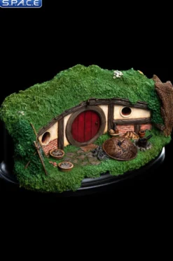 31 Lakeside Hobbit Hole
