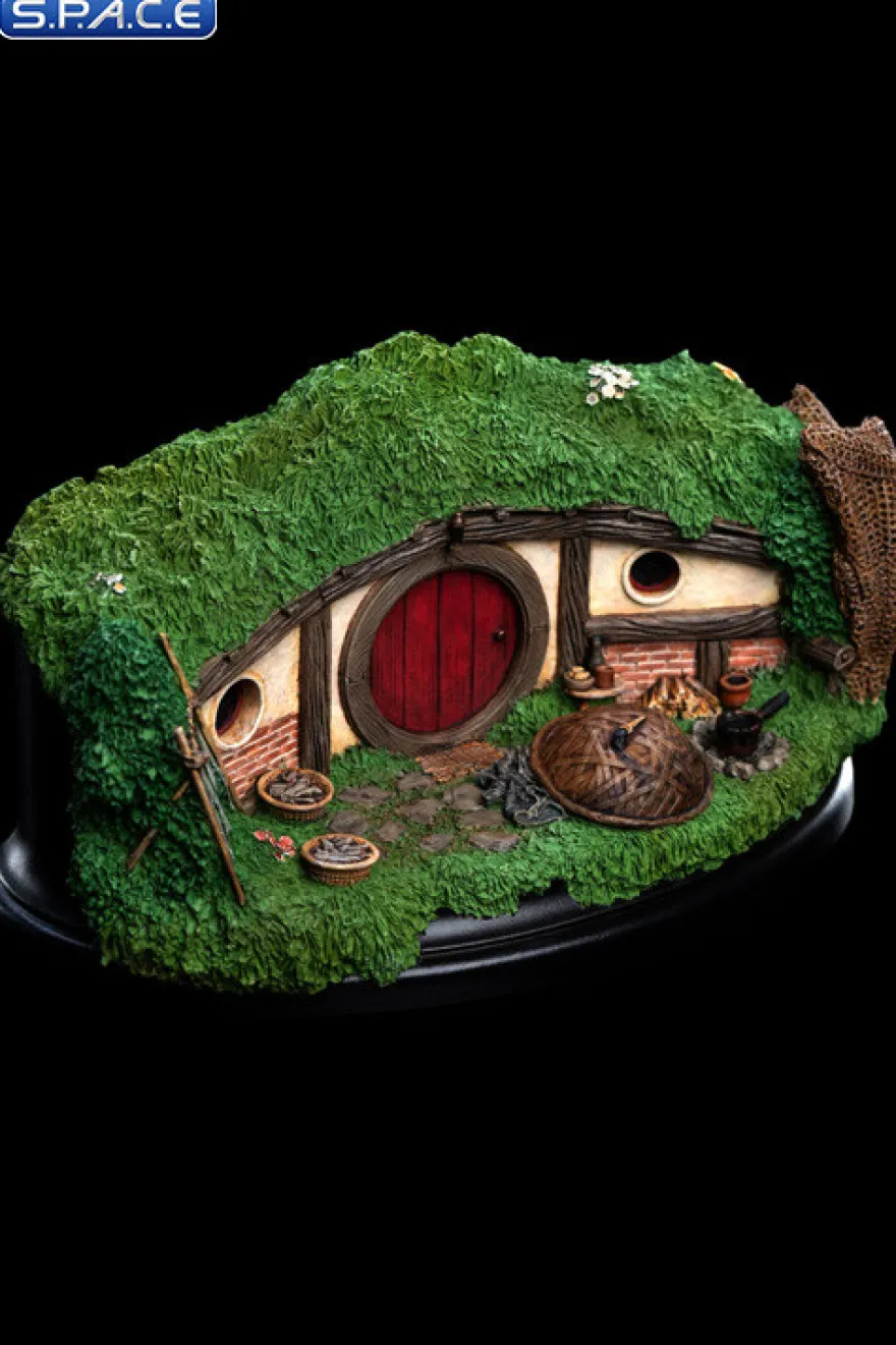 31 Lakeside Hobbit Hole