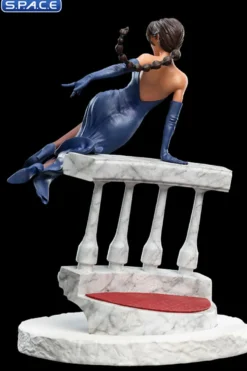 Lara Croft »A Deal at the Opera« Mini-Statue