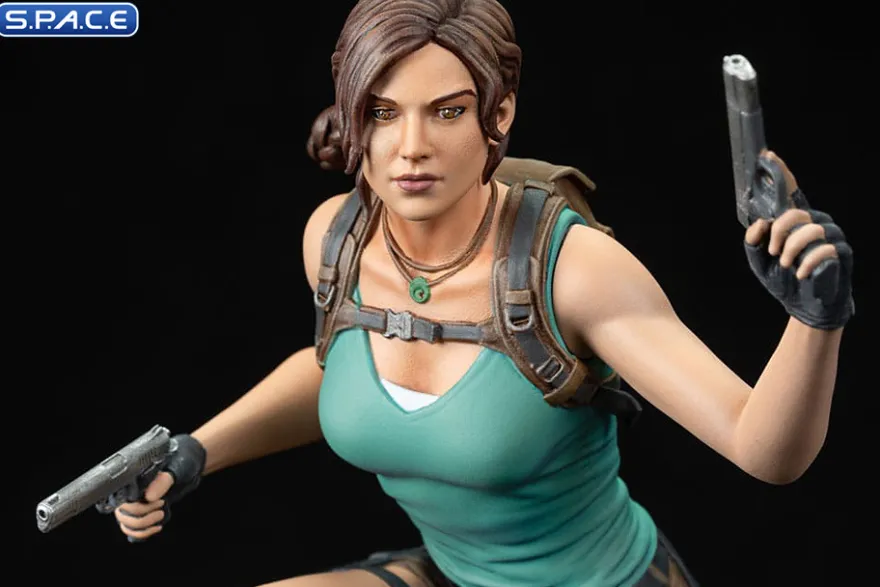Lara Croft PVC Statue