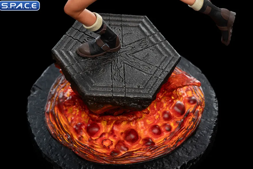 Lara Croft »The Sanctuary of Flame« Mini-Statue