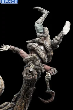 Leaflock the Ent Statue