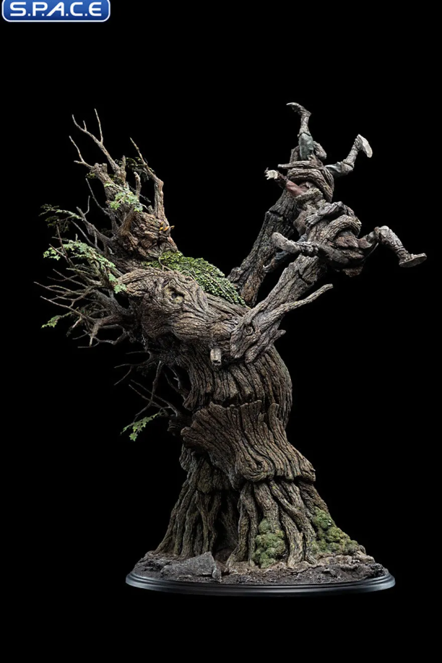 Leaflock the Ent Statue