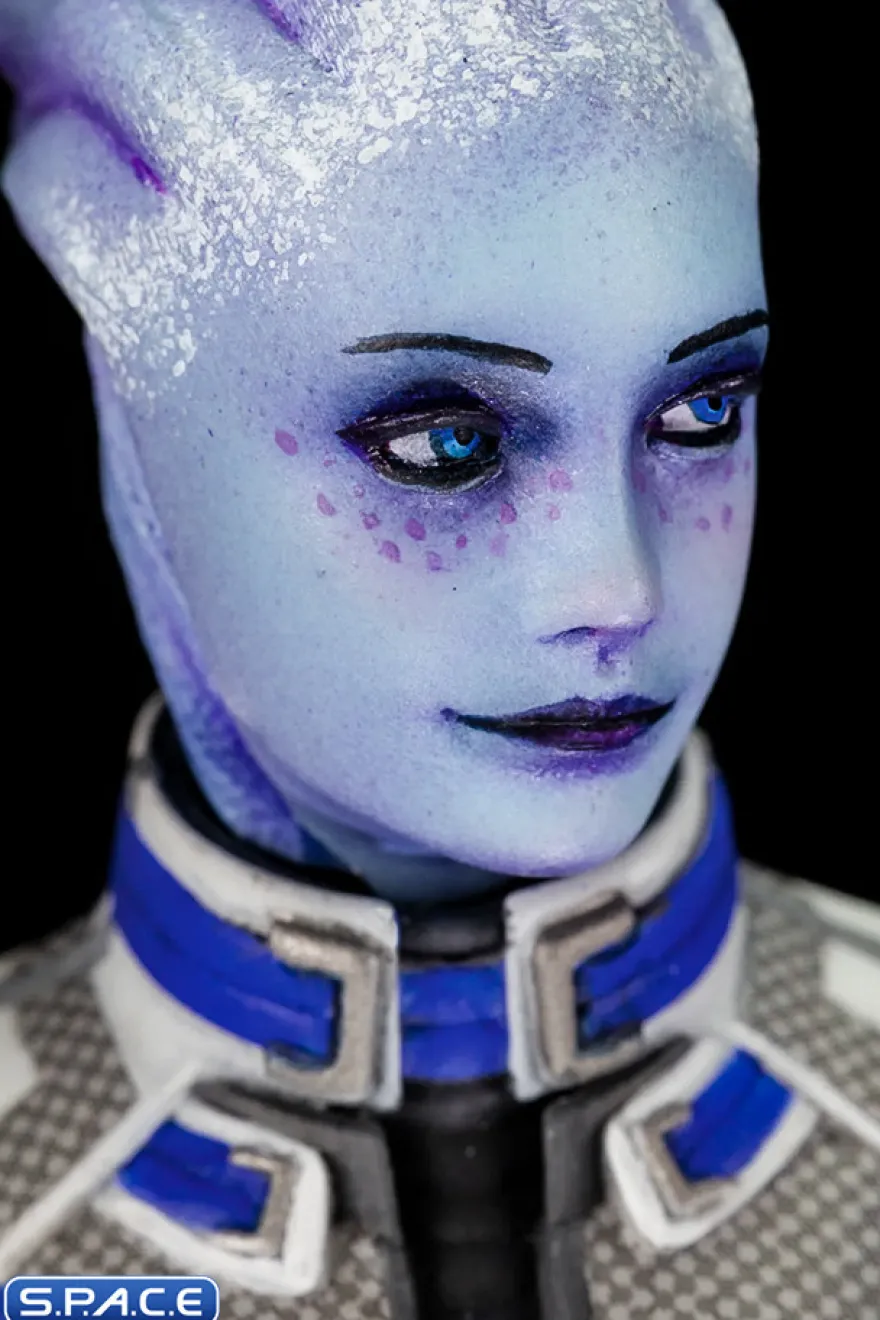 Liara T'Soni PVC Statue