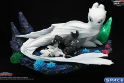 Light Fury and Night Lights Statue