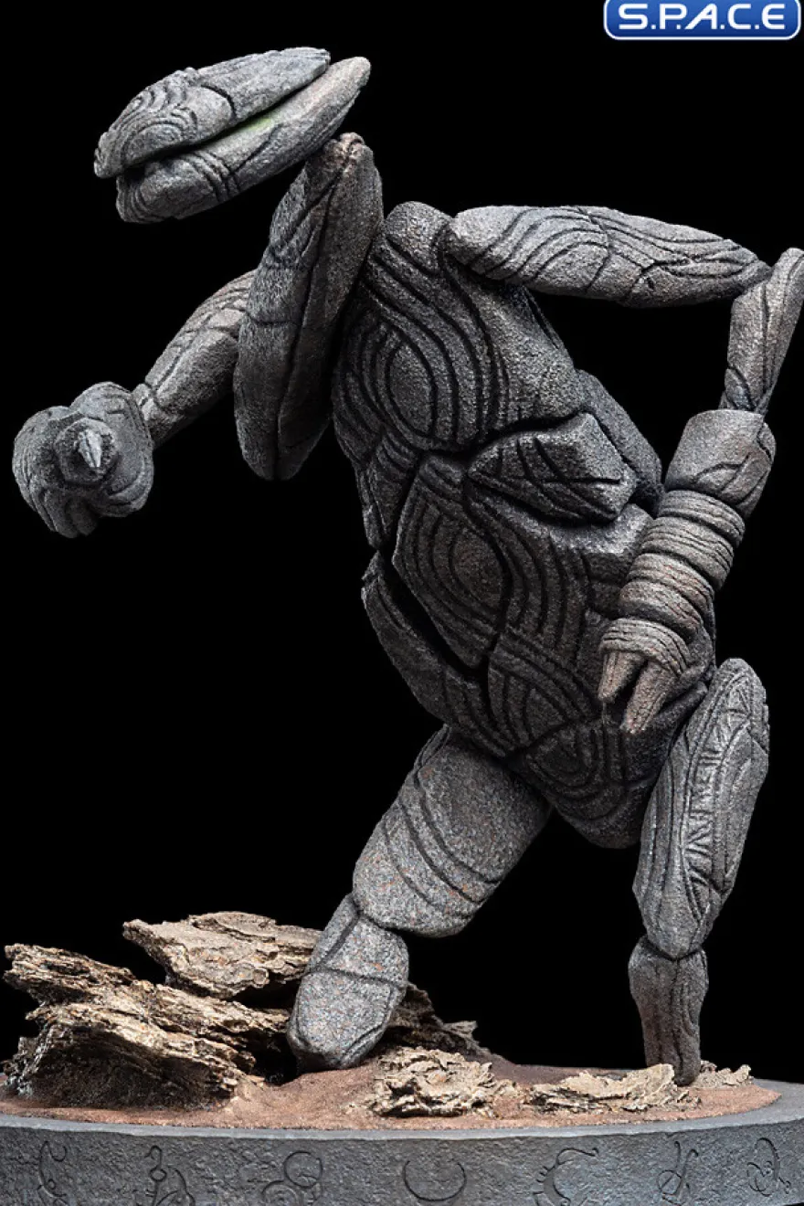 Lore Statue