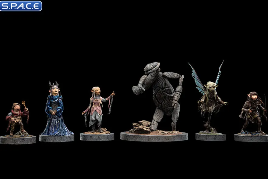 Lore Statue
