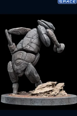 Lore Statue