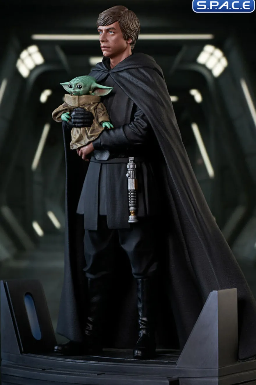 Luke Skywalker & Grogu Premier Collection Statue
