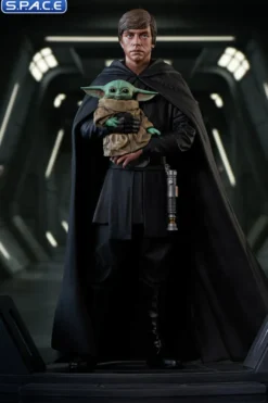 Luke Skywalker & Grogu Premier Collection Statue