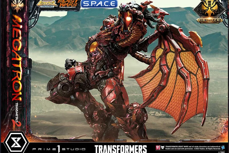 Megatron Transmetal 2 Deluxe Premium Masterline Statue