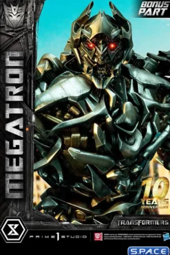 Megatron Ultimate Museum Masterline Statue