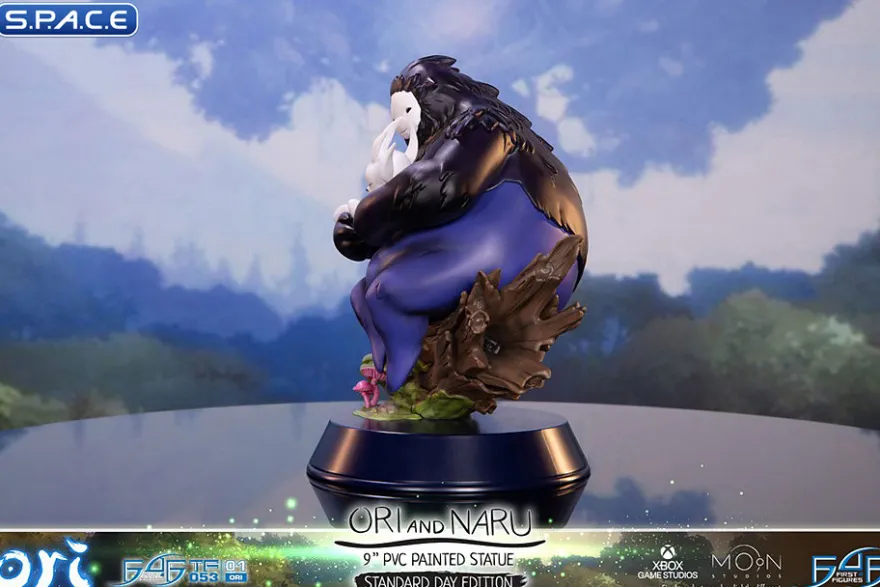 Ori & Naru PVC Statue - Day Variation