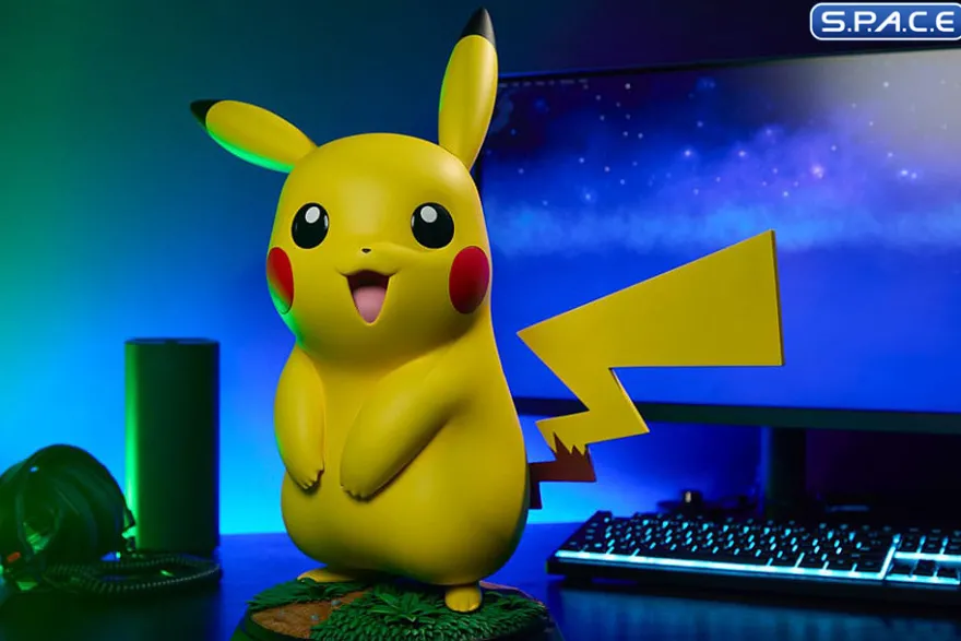 1:1 Pikachu Life-Size Statue