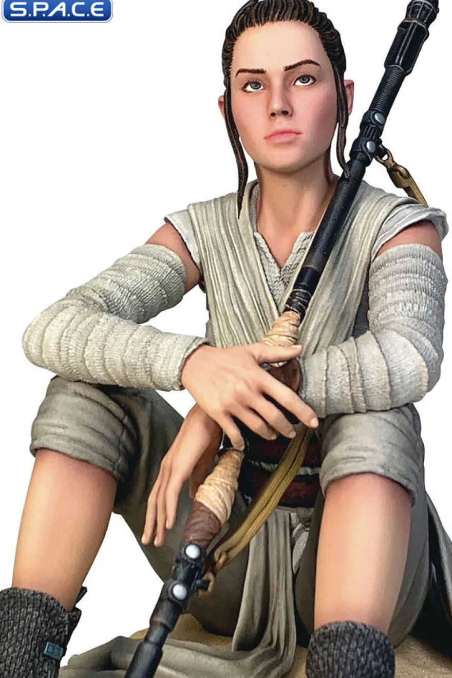 Rey Dreamer Premier Collection Statue