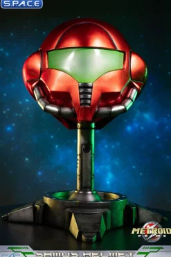 Samus Helmet Statue