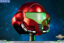 Samus Helmet Statue
