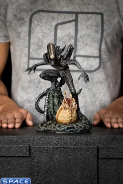 1/10 Scale Alien Big Chap Art Scale Statue