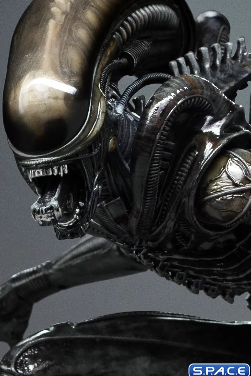 1/10 Scale Alien Big Chap Art Scale Statue