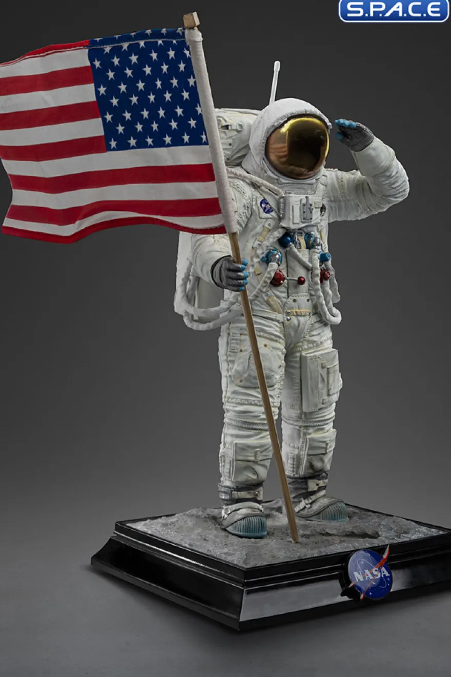 1/10 Scale Apollo 11 Astronaut Art Scale Statue