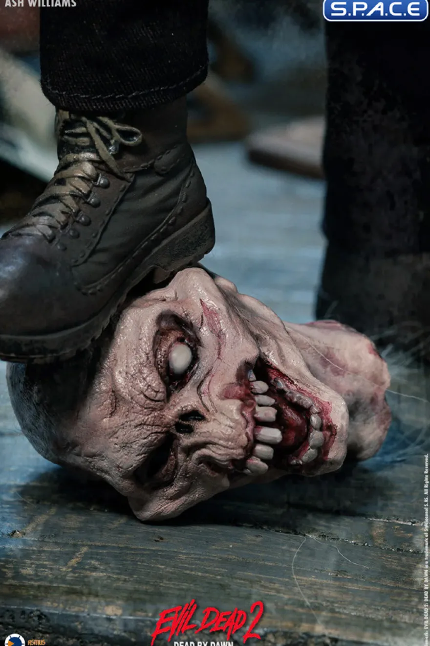 1/6 Scale Ash Williams