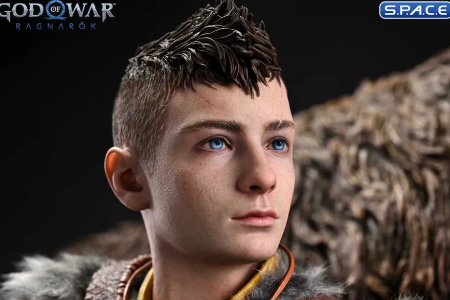 1/3 Scale Atreus Real Elite Masterline Statue
