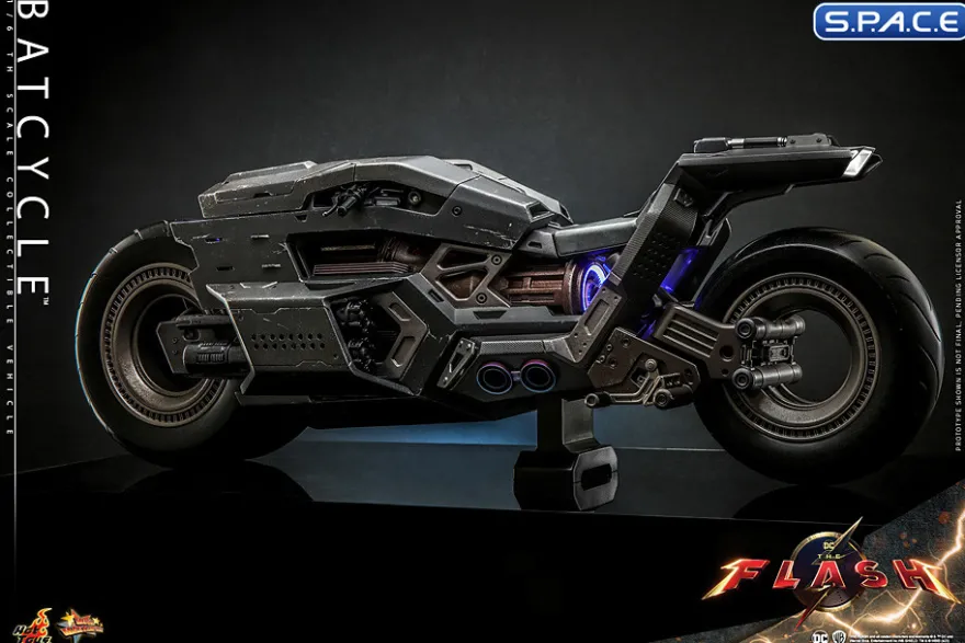 1/6 Scale Batcycle Movie Masterpiece MMS704