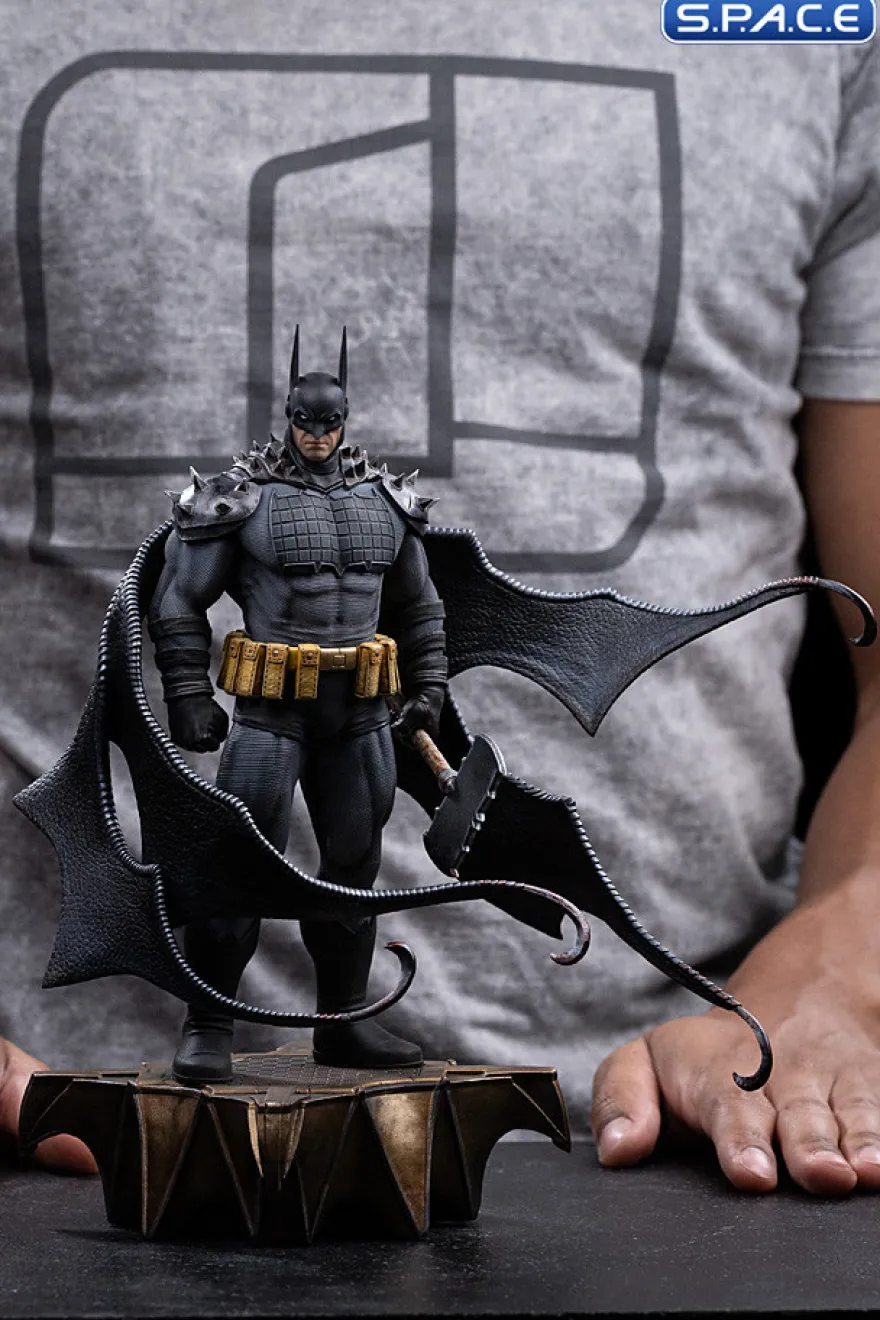 1/10 Scale Batman Absolute Art Scale Statue