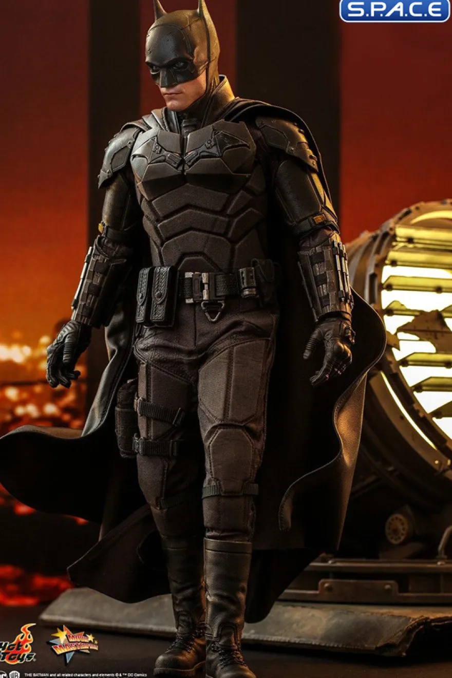 1/6 Scale Batman and Bat-Signal