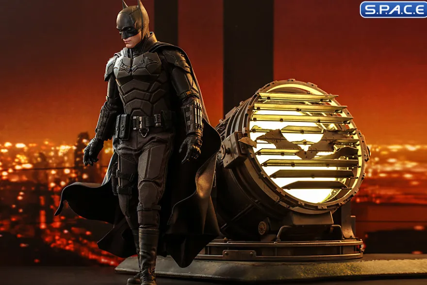 1/6 Scale Batman and Bat-Signal