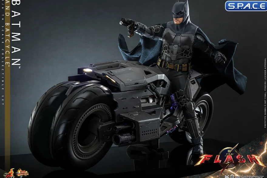 1/6 Scale Batman & Batcycle Movie Masterpiece Set MMS705