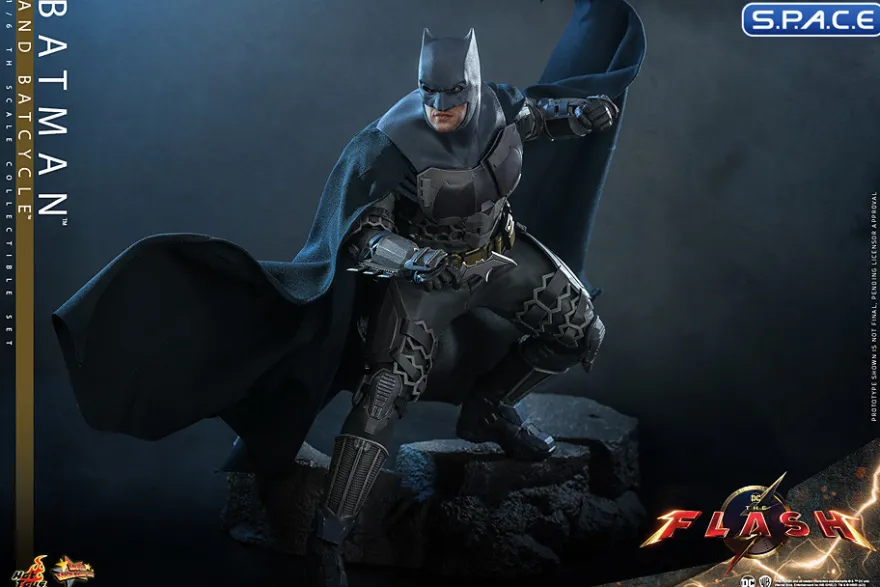 1/6 Scale Batman & Batcycle Movie Masterpiece Set MMS705