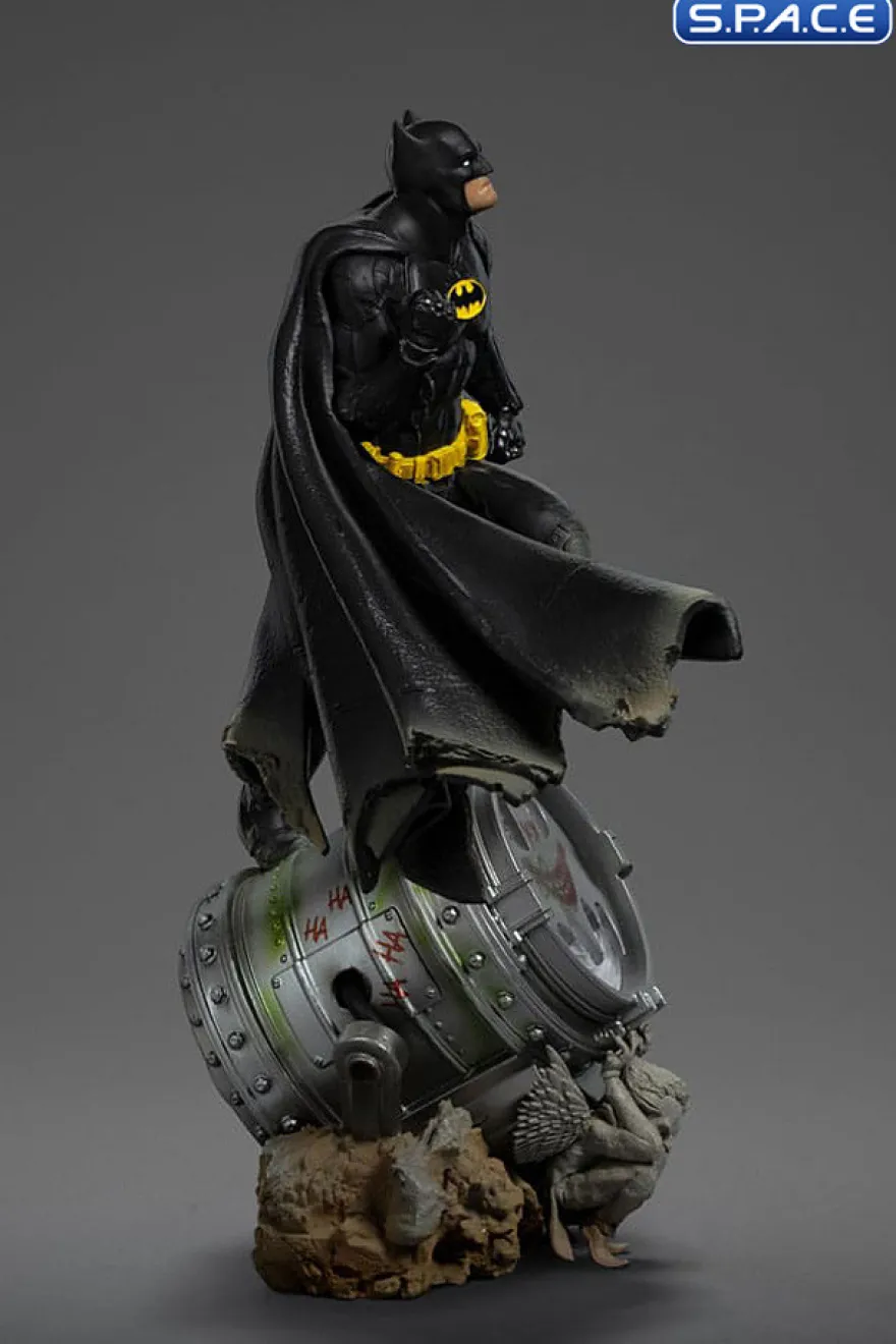 1/10 Scale Batman Deluxe Art Scale