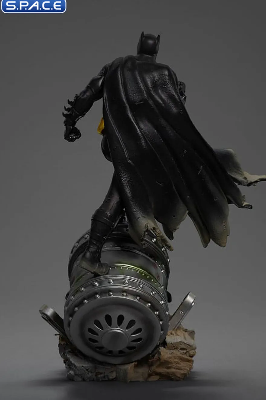 1/10 Scale Batman Deluxe Art Scale