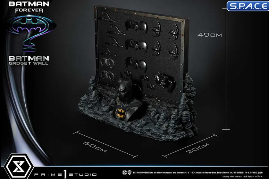 1/3 Scale Batman Gadget Wall Museum Masterline Statue