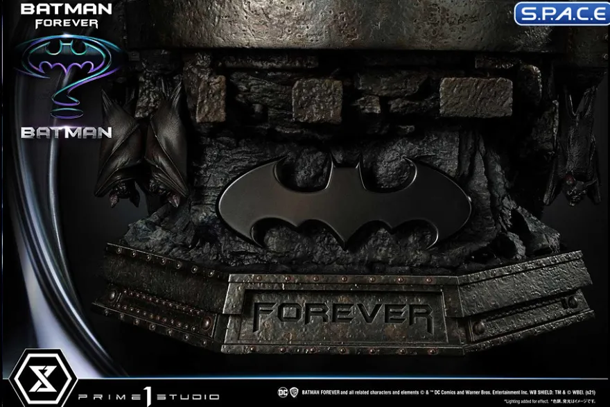1/3 Scale Batman Museum Masterline Statue