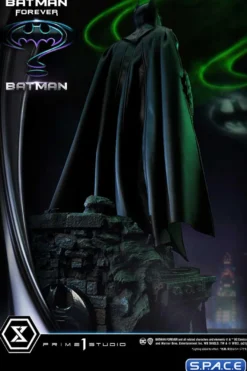 1/3 Scale Batman Museum Masterline Statue