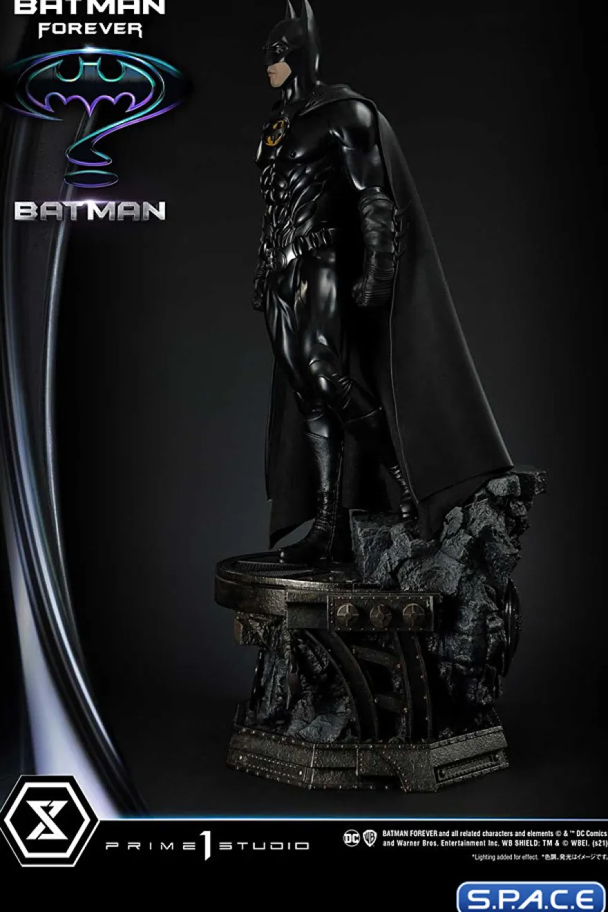 1/3 Scale Batman Museum Masterline Statue