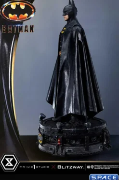 1/3 Scale Batman Museum Masterline Statue