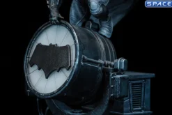 1/10 Scale Batman on Batsignal Deluxe Art Scale Statue