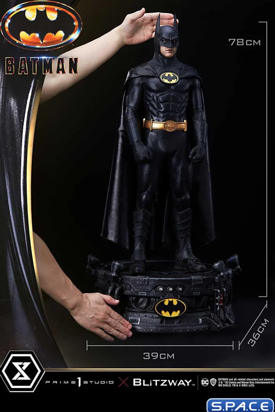 1/3 Scale Batman Ultimate Museum Masterline Statue