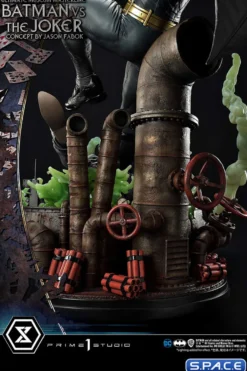 1/3 Scale Batman vs. The Joker »Concept by Jason Fabok« Ultimate Museum Masterline Statue