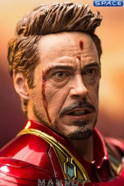 1/6 Scale battle damaged Robert