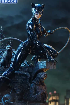 1/3 Scale Catwoman Real Elite Masterline Statue