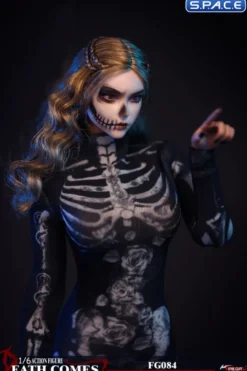 1/6 Scale Death Comes