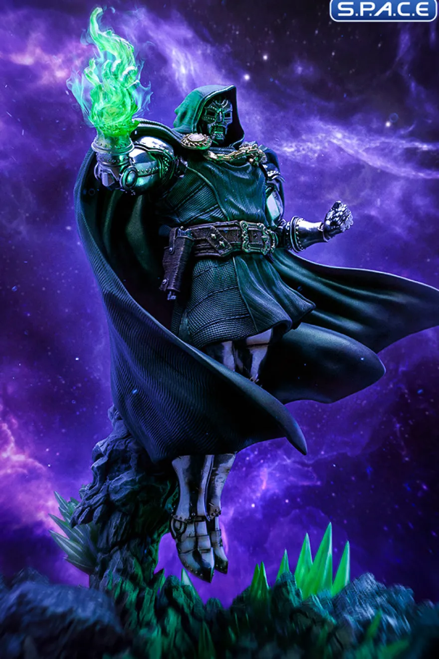 1/10 Scale Doctor Doom Deluxe Art Scale Statue