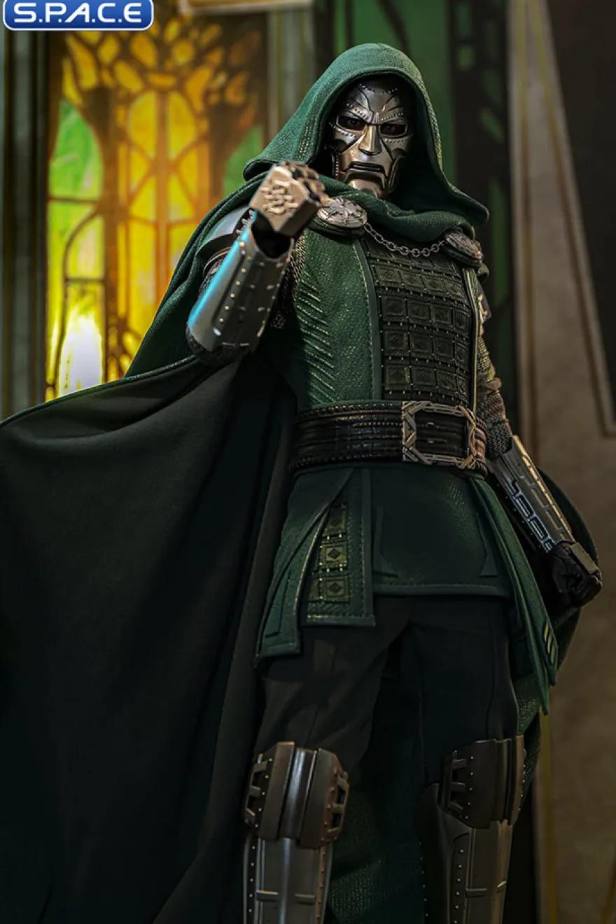 1/6 Scale Doctor Doom Movie Masterpiece MMS906